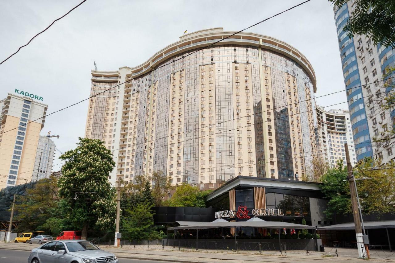 Grey Apartment 敖德萨 外观 照片